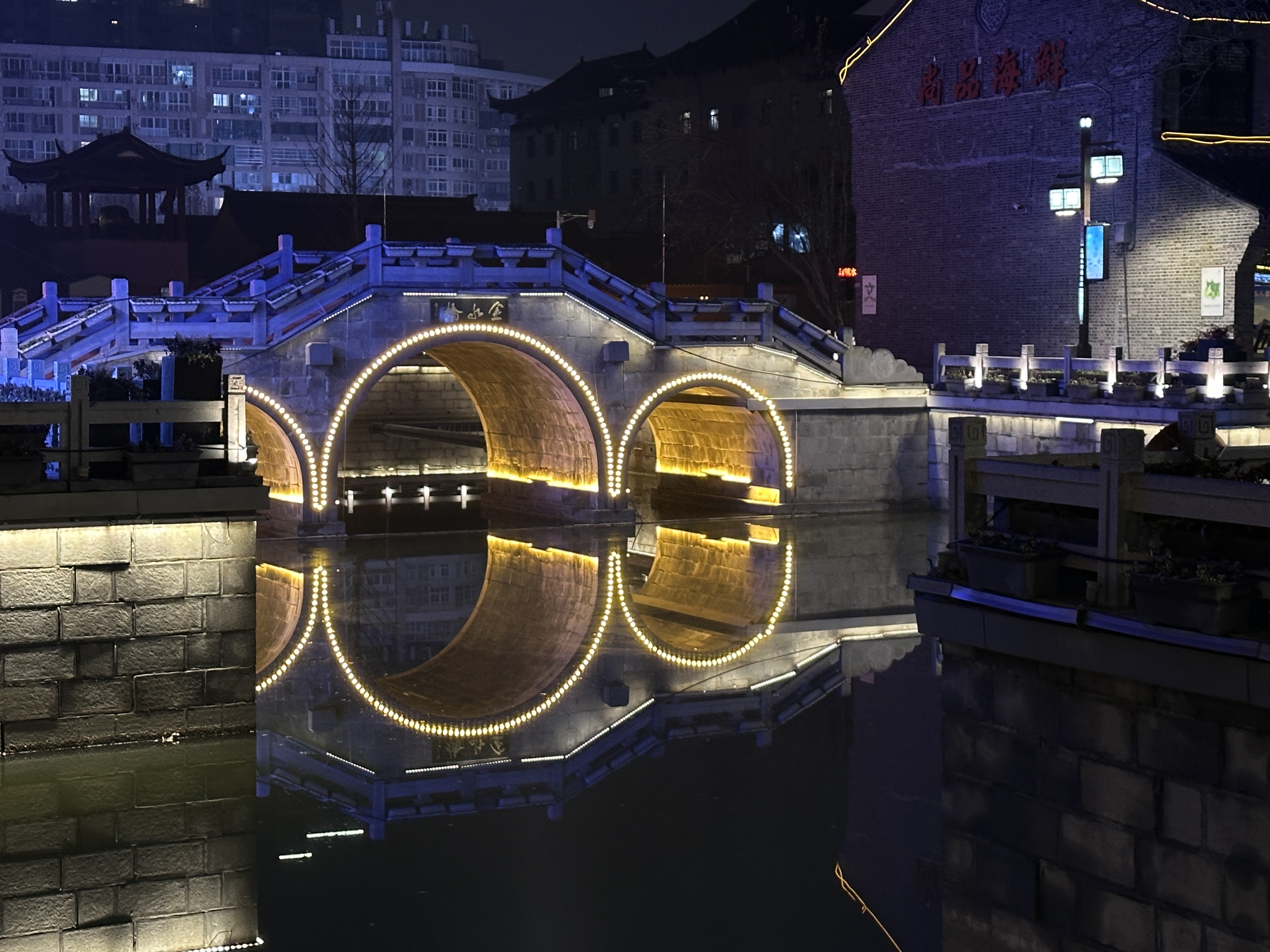 一河灯火，半部盐韵 —— 夜游盐城水街(图3)